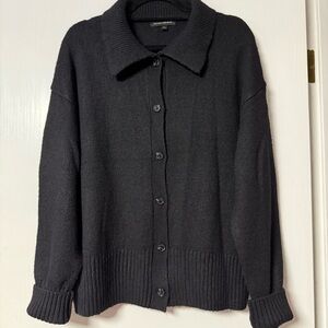 NWOT Women’s Banana Republic Black Cardigan Sweater